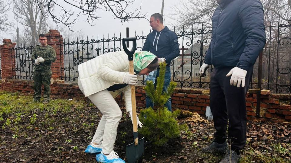 Анна Кузнецова: Передали помощь в несколько храмов ДНР Анна Кузнецова: Передали помощь в несколько храмов ДНР