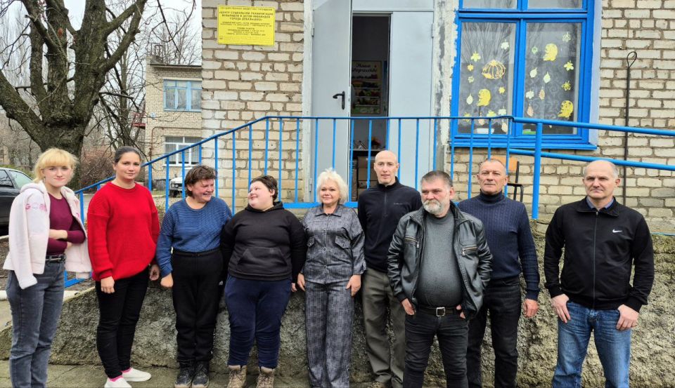 Сегодня Депутат Народного Совета Донецкой Народной Республики Сергей Парчевский принял участие в ежегодной всероссийской благотворительной акции от «Единой России» «Коробка храбрости», посетил центр социальной реабилитации... Сегодня Депутат Народного Совета Донецкой Народной Республики Сергей Парчевский принял участие в ежегодной всероссийской благотворительной акции от «Единой России» «Коробка храбрости», посетил центр социальной реабилитации...