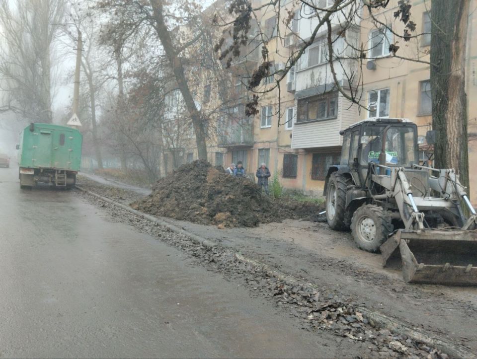 В Кировском внутригородском районе проводятся ремонтные работы на водопроводных сетях В Кировском внутригородском районе проводятся ремонтные работы на водопроводных сетях
