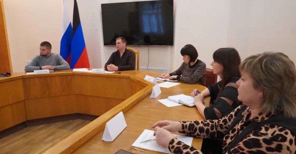 В рамках партийного проекта "Единой России""Здоровое будущее" состоялось заседание штаба по вопросам здравоохранения В рамках партийного проекта "Единой России""Здоровое будущее" состоялось заседание штаба по вопросам здравоохранения