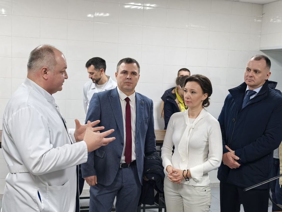 Анна Кузнецова: В Донецке передали медицинское оборудование для лечения детей с онкологией Анна Кузнецова: В Донецке передали медицинское оборудование для лечения детей с онкологией