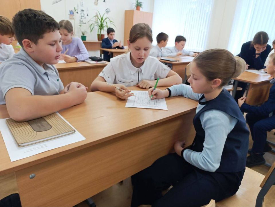 В рамках реализации национального проекта «Молодёжь и дети» и плана мероприятий Республиканского месячника волонтёрства, объявленного Главой Донецкой Народной Республики Денисом Владимировичем Пушилиным, с целью... В рамках реализации национального проекта «Молодёжь и дети» и плана мероприятий Республиканского месячника волонтёрства, объявленного Главой Донецкой Народной Республики Денисом Владимировичем Пушилиным, с целью...