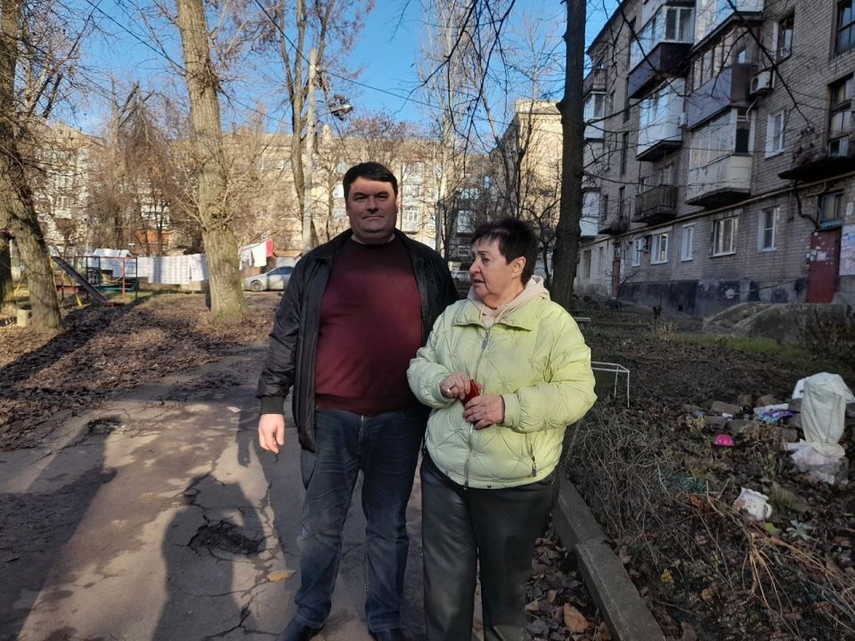 Валентин Левченко: Проект «Управдом» представляет участника всероссийского конкурса в номинации «Лучший двор» — Донецк, пер Валентин Левченко: Проект «Управдом» представляет участника всероссийского конкурса в номинации «Лучший двор» — Донецк, пер
