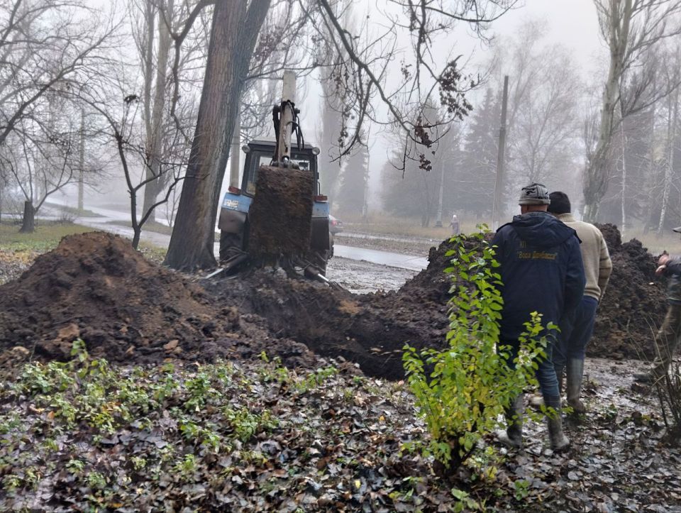В Кировском внутригородском районе проводятся ремонтные работы на водопроводных сетях В Кировском внутригородском районе проводятся ремонтные работы на водопроводных сетях