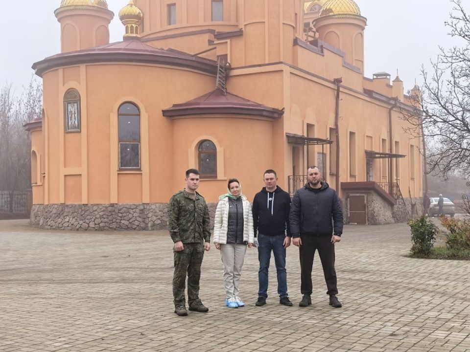 Анна Кузнецова: Передали помощь в несколько храмов ДНР Анна Кузнецова: Передали помощь в несколько храмов ДНР