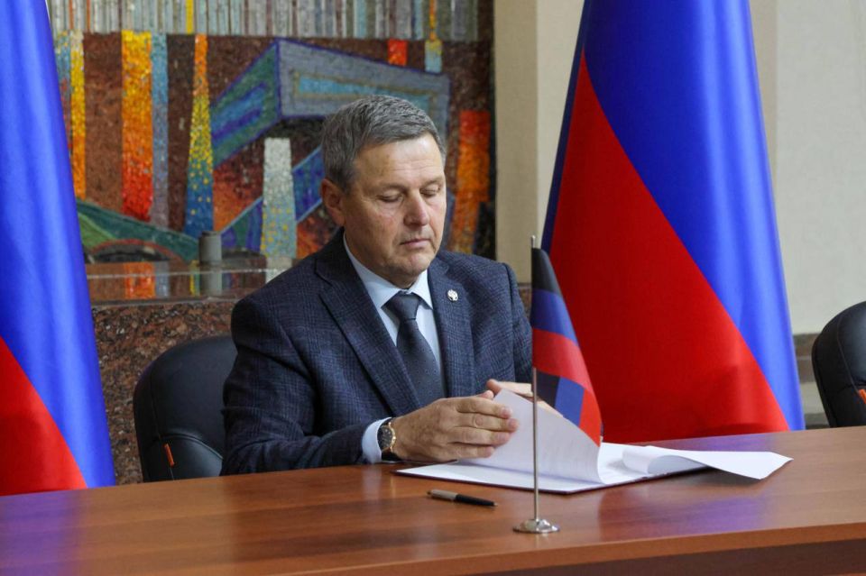 Михаил Желтяков: Подписано соглашение о сотрудничестве между Министерствами культуры Донецкой и Луганской народных республик, Запорожской и Херсонской областей Михаил Желтяков: Подписано соглашение о сотрудничестве между Министерствами культуры Донецкой и Луганской народных республик, Запорожской и Херсонской областей