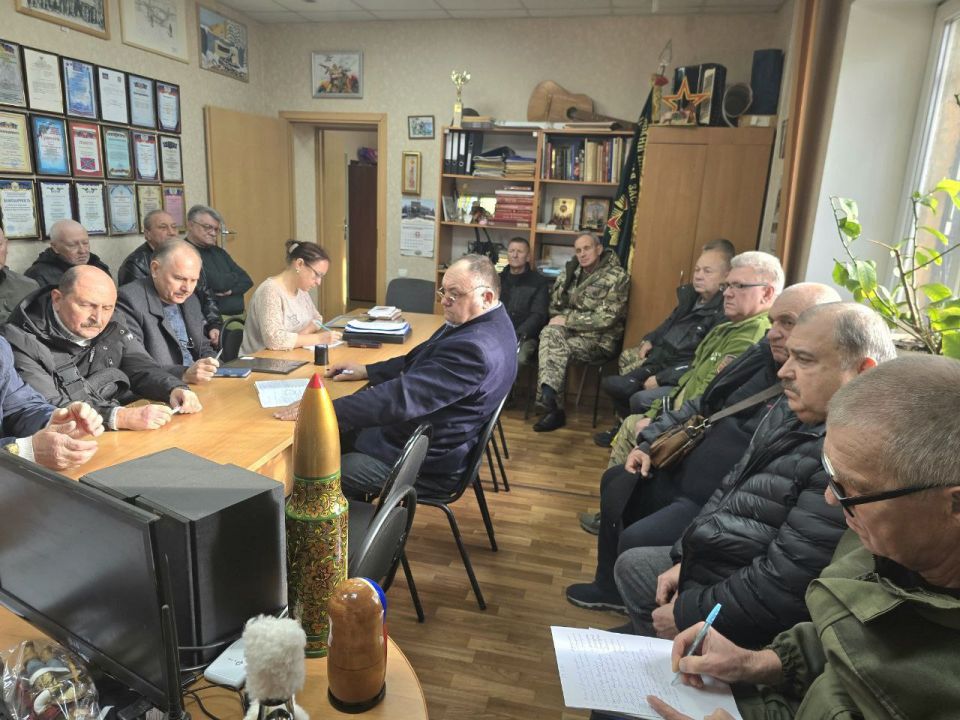 Дмитрий Огилец: 29 ноября2025года состоялось расширенное правление Донецкой республиканской региональной организации "Российский союз ветеранов Афганистана и специальных военных операций" Дмитрий Огилец: 29 ноября2025года состоялось расширенное правление Донецкой республиканской региональной организации "Российский союз ветеранов Афганистана и специальных военных операций"
