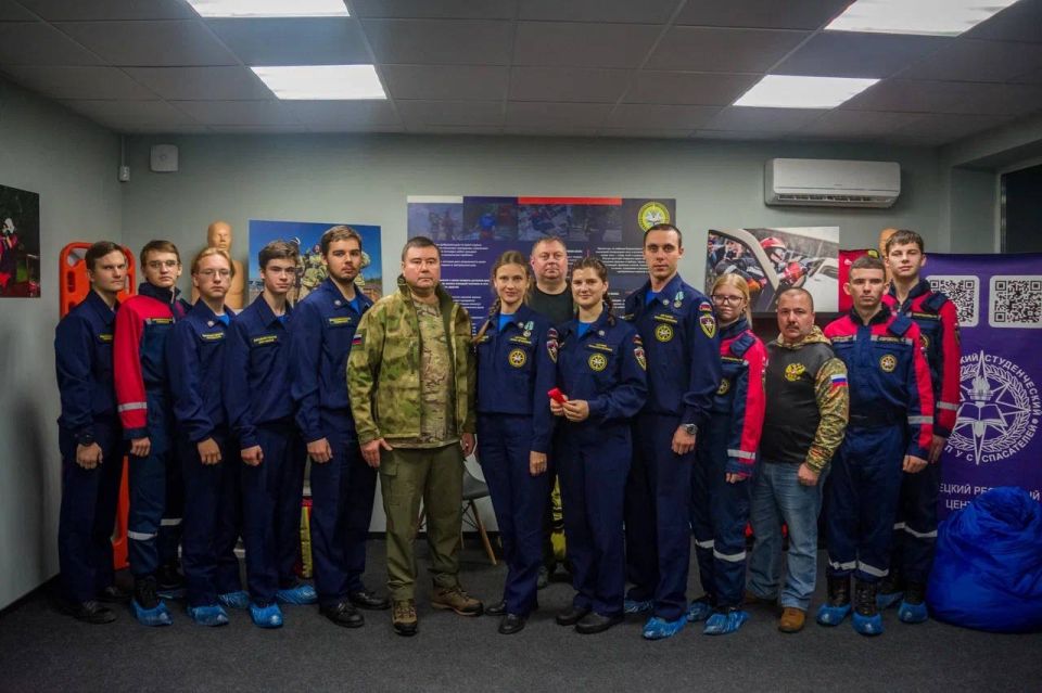 Открыт новый штаб мариупольских добровольцев ЧС Открыт новый штаб мариупольских добровольцев ЧС
