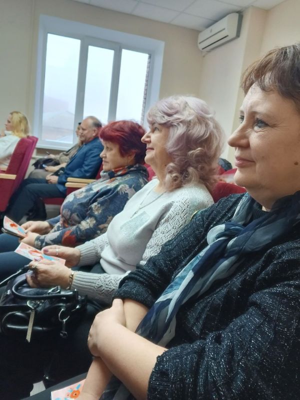27 ноября в городе Ясиноватая состоялось трогательное торжественное мероприятие, посвященное Дню матери, собравшее матерей павших воинов и ветеранов боевых действий, состоящих на сопровождении местного отделения филиала... 27 ноября в городе Ясиноватая состоялось трогательное торжественное мероприятие, посвященное Дню матери, собравшее матерей павших воинов и ветеранов боевых действий, состоящих на сопровождении местного отделения филиала...