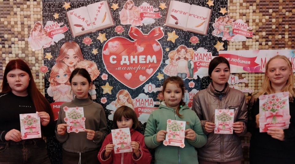 В Степном прошла литературная завалинка «Для самой лучшей во вселенной» В Степном прошла литературная завалинка «Для самой лучшей во вселенной»