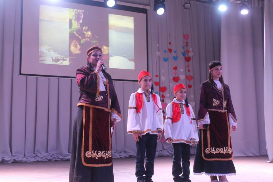Уникальный конкурс «Моя мама гречанка!» впервые прошёл в Мангуше с большим успехом Уникальный конкурс «Моя мама гречанка!» впервые прошёл в Мангуше с большим успехом