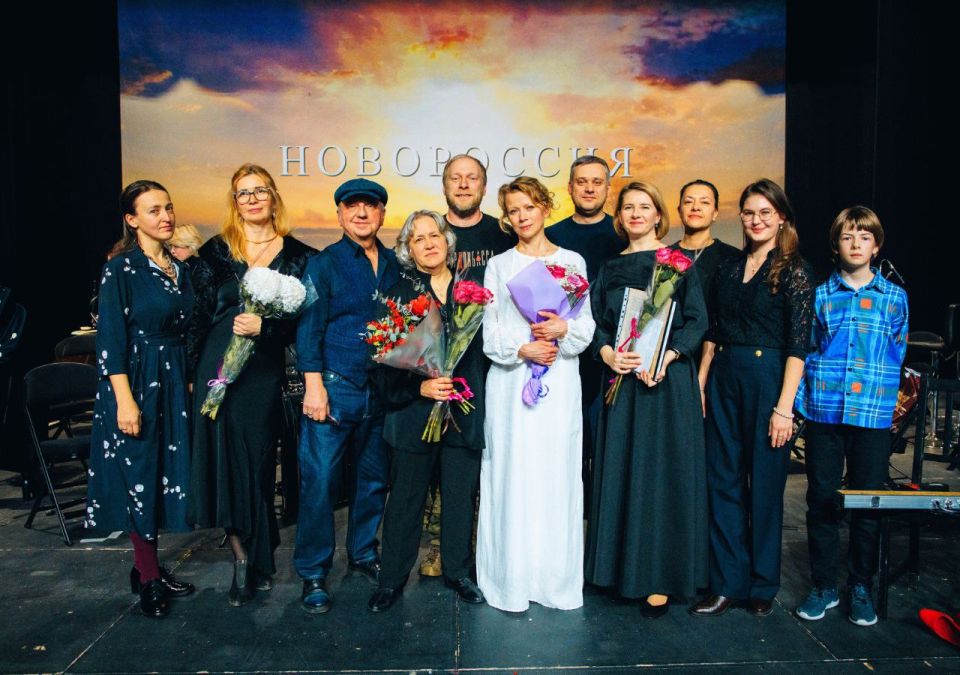 Москва. Театр «Мастерская „12“ Никиты Михалкова» Москва. Театр «Мастерская „12“ Никиты Михалкова»