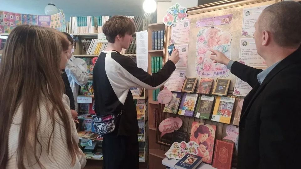 Тепло материнского сердца. В преддверии нежного праздника в школьной библиотеке ГБОУ "ДОНСКАЯ ШКОЛА ВОЛНОВАХСКОГО М.О." оформлена книжная интерактивная выставка "Тепло материнского сердца" Тепло материнского сердца. В преддверии нежного праздника в школьной библиотеке ГБОУ "ДОНСКАЯ ШКОЛА ВОЛНОВАХСКОГО М.О." оформлена книжная интерактивная выставка "Тепло материнского сердца"