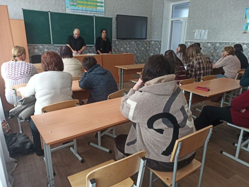 Встречи с жителями и трудовыми коллективами Встречи с жителями и трудовыми коллективами