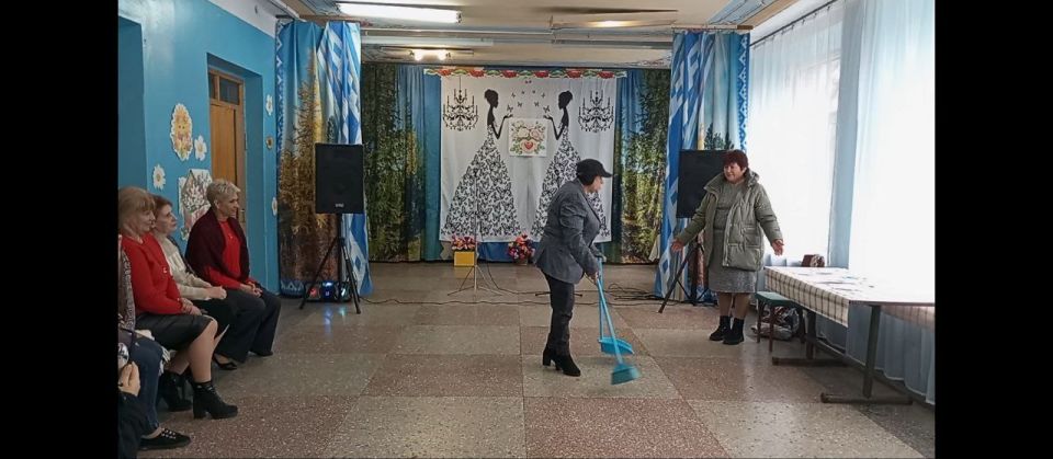 Зачатовский СДК совместно с Зачатовской библиотекой ко Дню Матери провели вечер отдыха "Святая должность на земле"