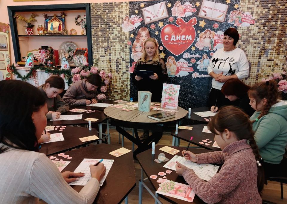 В Степном прошла литературная завалинка «Для самой лучшей во вселенной» В Степном прошла литературная завалинка «Для самой лучшей во вселенной»