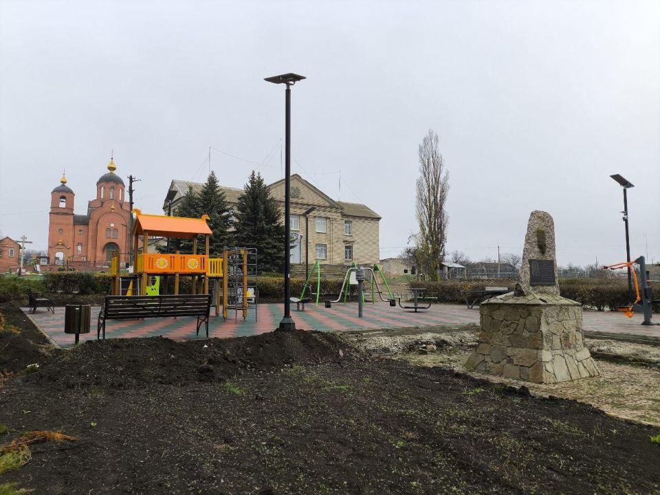 Николай Михайлов: В селе Стыла Старобешевского округа завершены работы по обустройству детской игровой площадки Николай Михайлов: В селе Стыла Старобешевского округа завершены работы по обустройству детской игровой площадки