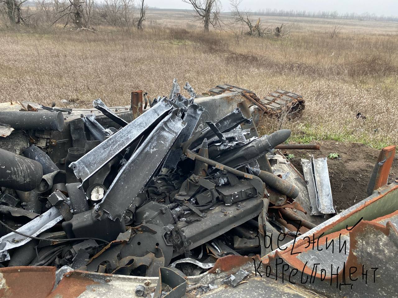 Григорий Вдовин: Смотрите, Леопард! Отвал башки и снос башни, все это вследствие детонации боеукладки Григорий Вдовин: Смотрите, Леопард! Отвал башки и снос башни, все это вследствие детонации боеукладки