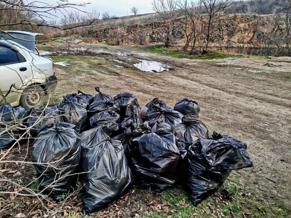 Экологическая акция «Чистота в нашем доме» Экологическая акция «Чистота в нашем доме»
