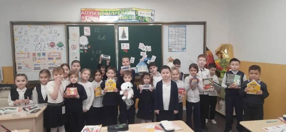 Таркосалинские «Орлята России» отправили подарки для воспитанников детских домов ДНР Таркосалинские «Орлята России» отправили подарки для воспитанников детских домов ДНР