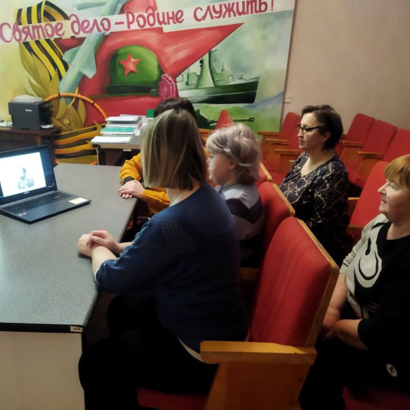 Иван Приходько: Партийцы Калининского района Горловки провели виртуальный час истории Иван Приходько: Партийцы Калининского района Горловки провели виртуальный час истории