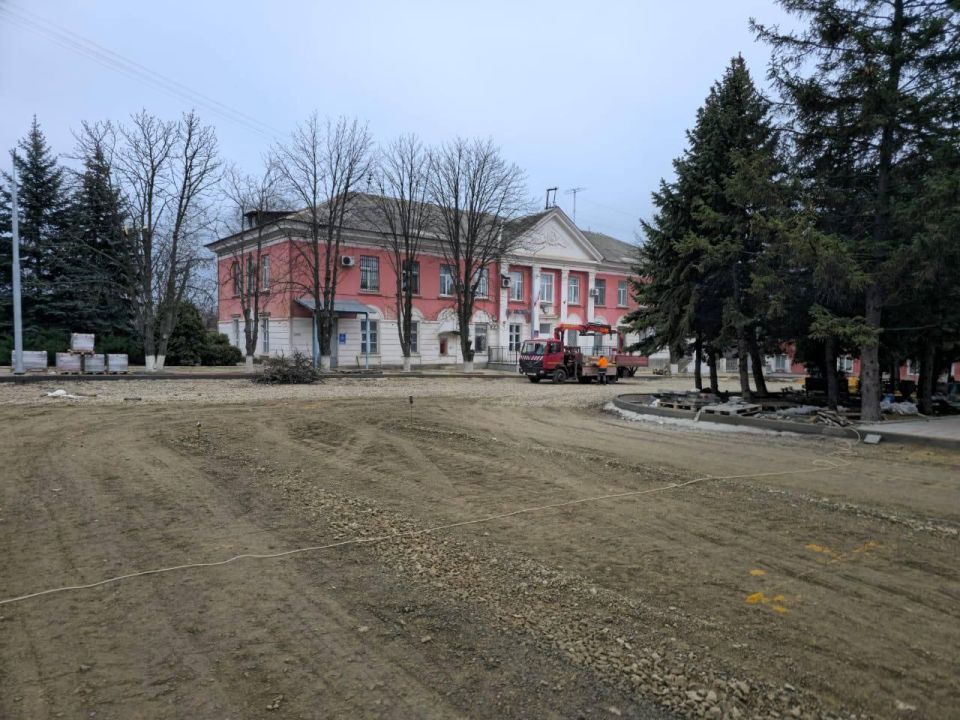 Николай Михайлов: Забайкалье завершит ремонт центральной площади в городе Комсомольское к 15 декабря Николай Михайлов: Забайкалье завершит ремонт центральной площади в городе Комсомольское к 15 декабря