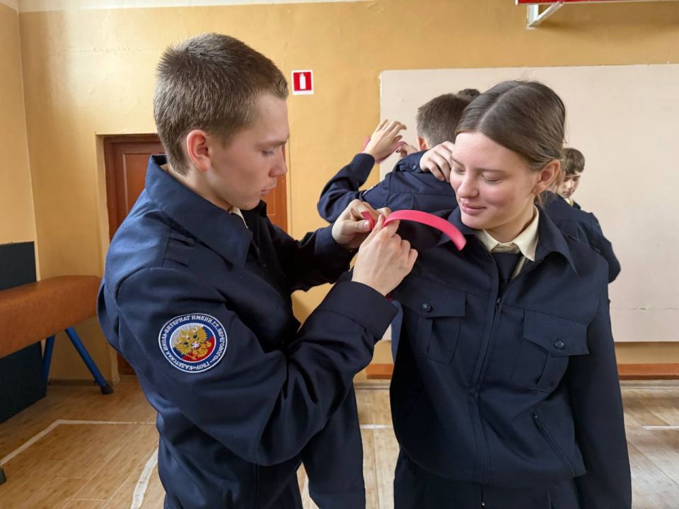 Сотрудники следственного управления провели для кадет занятие по тактической медицине Сотрудники следственного управления провели для кадет занятие по тактической медицине