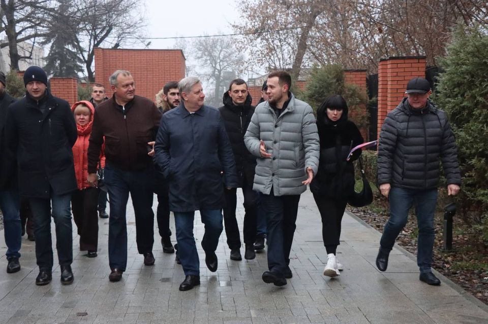 Глава Правительства ДНР Андрей Чертков посетил мемориальный комплекс «Шурф шахты 4/4-бис», где в прошлом году прошла реконструкция силами Российского военно-исторического общества Глава Правительства ДНР Андрей Чертков посетил мемориальный комплекс «Шурф шахты 4/4-бис», где в прошлом году прошла реконструкция силами Российского военно-исторического общества