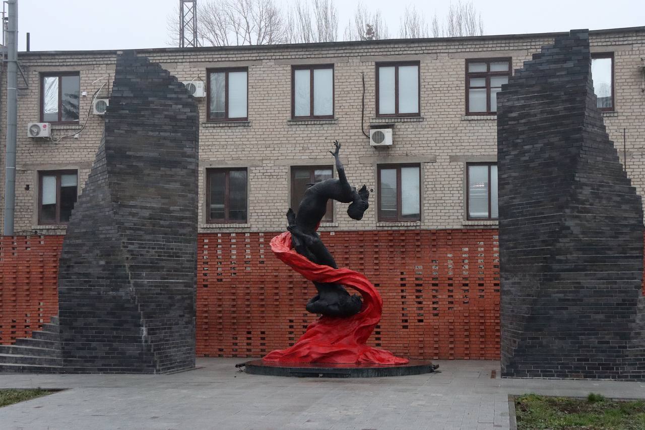 Андрей Чертков: Посетил мемориальный комплекс «Шурф шахты 4/4-бис» Андрей Чертков: Посетил мемориальный комплекс «Шурф шахты 4/4-бис»