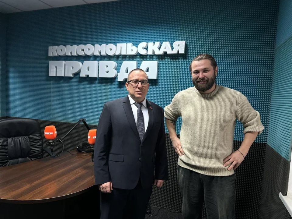 Андрей Крамар: За один день (который лишь едва перевалил за середину) побывал в гостях у Первого Республиканского канала и Радио «Комсомольская правда» Андрей Крамар: За один день (который лишь едва перевалил за середину) побывал в гостях у Первого Республиканского канала и Радио «Комсомольская правда»