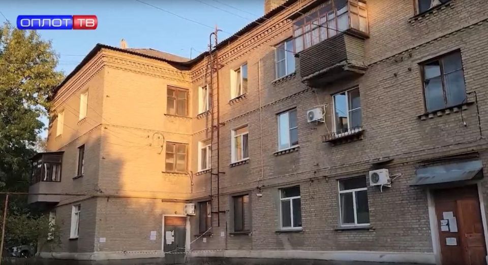 Николай Михайлов: Бурятия поможет отремонтировать аварийный дом в городе Комсомольское Николай Михайлов: Бурятия поможет отремонтировать аварийный дом в городе Комсомольское