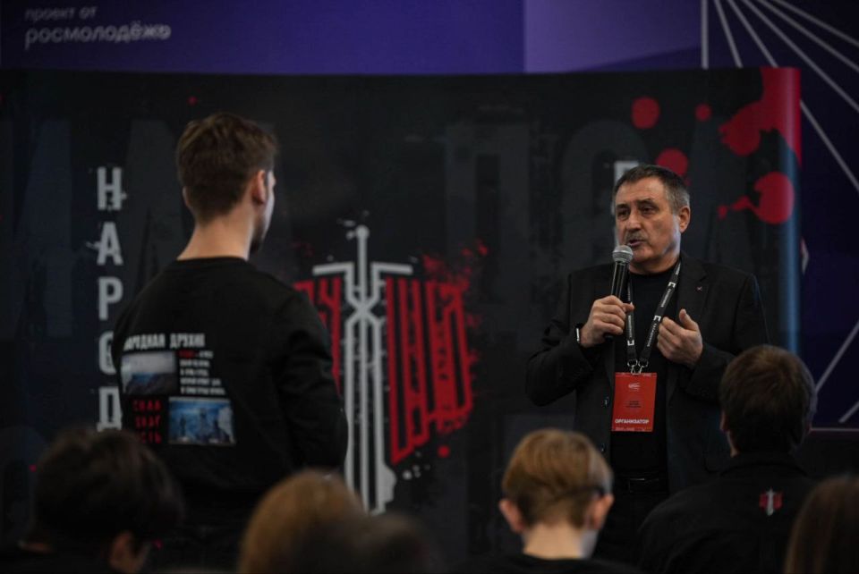 День «Калашникова» на съезде Народной Дружины ДНР в Бердянске День «Калашникова» на съезде Народной Дружины ДНР в Бердянске