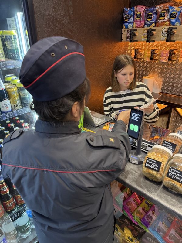 Сотрудники полиции провели рейд в Мариуполе Сотрудники полиции провели рейд в Мариуполе