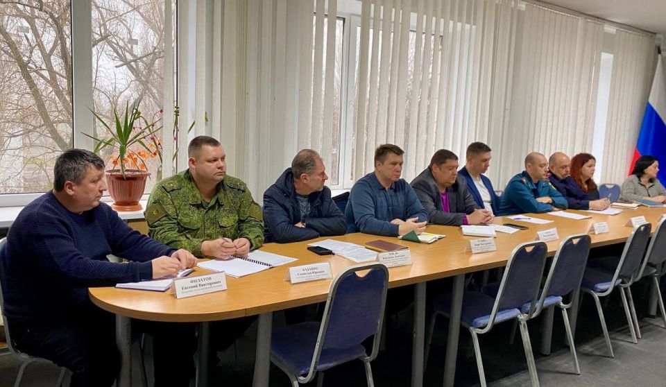 Евгений Поплавский: Провел еженедельное аппаратное совещание с руководителями ведомств и представителями силовых структур Евгений Поплавский: Провел еженедельное аппаратное совещание с руководителями ведомств и представителями силовых структур