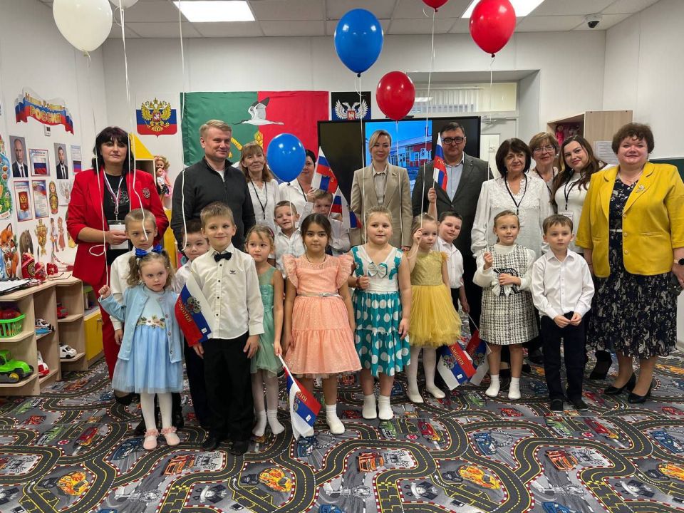 Василий Овчаров: Сегодня, 2 декабря, совместно с нашими уважаемыми гостями, принял участие в торжественном открытии обновленного детского сада в селе Безыменное