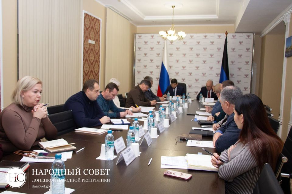 Вопросы урегулирования пассажироперевозок обсудили в Народном Совете Вопросы урегулирования пассажироперевозок обсудили в Народном Совете