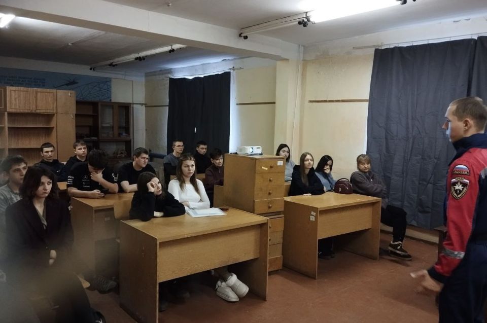 Продолжаем серию профилактических занятий накануне зимы Продолжаем серию профилактических занятий накануне зимы