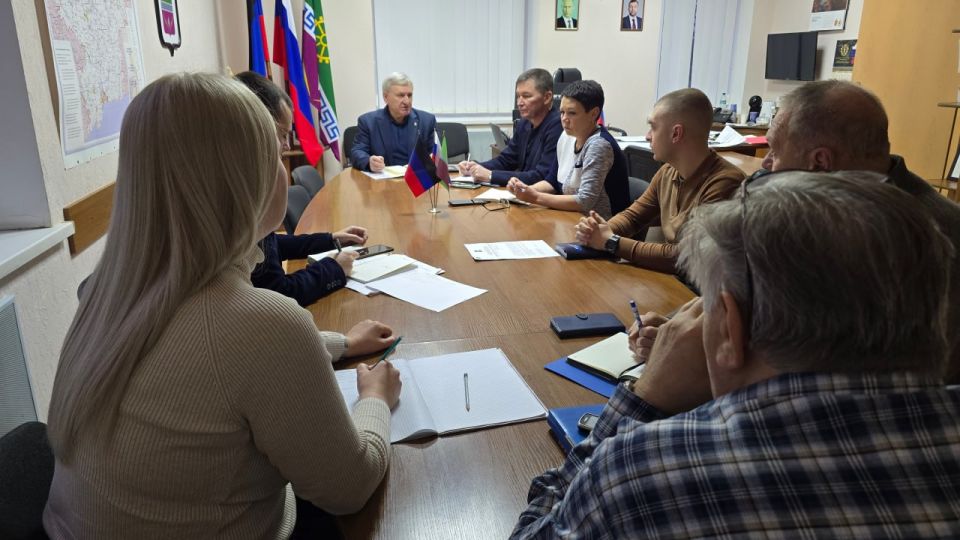 Николай Михайлов: Провел оперативное совещание по текущим вопросам Николай Михайлов: Провел оперативное совещание по текущим вопросам