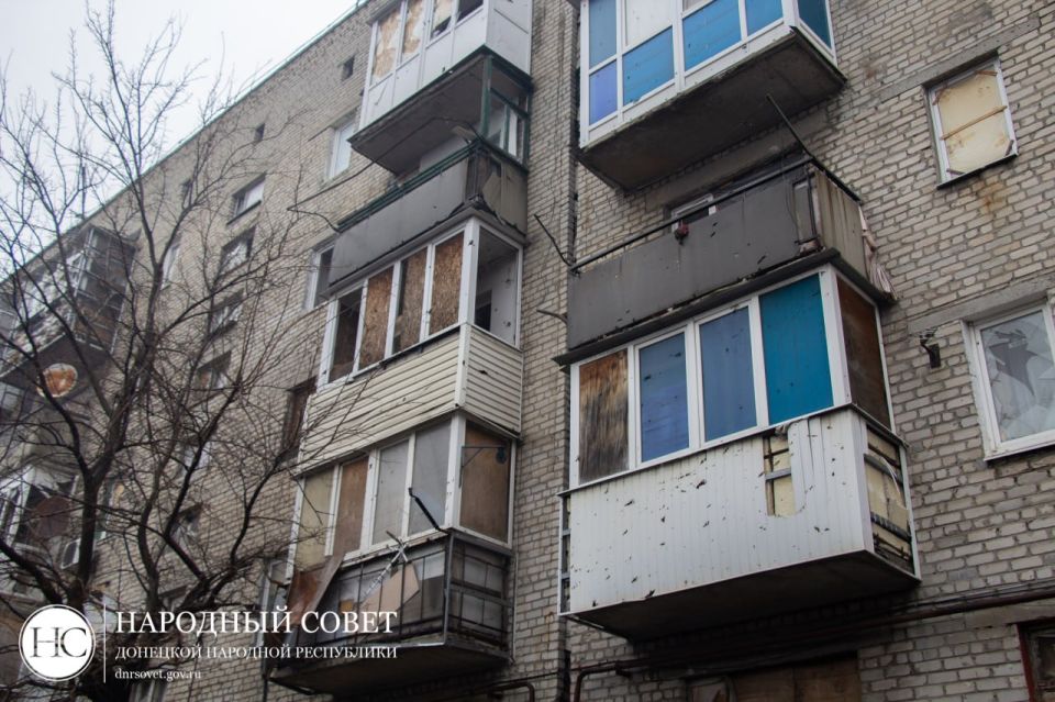 Константин Кузьмин: Обеспечили жителей поселка «Донецк-Северный» обогревателями Константин Кузьмин: Обеспечили жителей поселка «Донецк-Северный» обогревателями