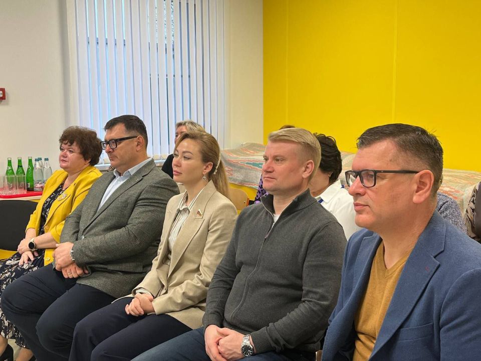 Василий Овчаров: Сегодня, 2 декабря, совместно с нашими уважаемыми гостями, принял участие в торжественном открытии обновленного детского сада в селе Безыменное Василий Овчаров: Сегодня, 2 декабря, совместно с нашими уважаемыми гостями, принял участие в торжественном открытии обновленного детского сада в селе Безыменное