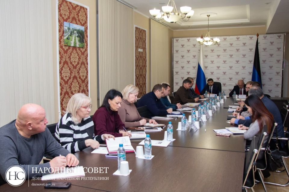 Вопросы урегулирования пассажироперевозок обсудили в Народном Совете Вопросы урегулирования пассажироперевозок обсудили в Народном Совете