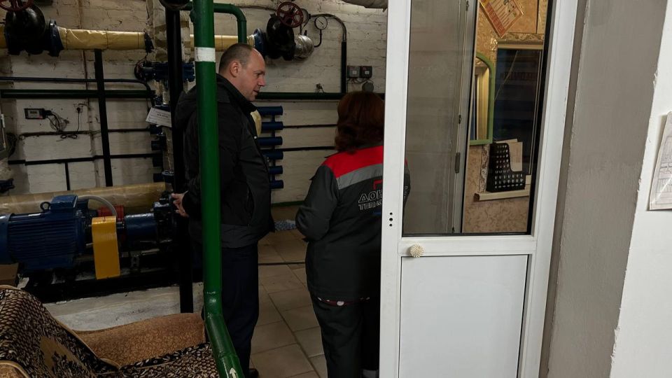 Встреча с трудовым коллективом в пгт Новотроицкое Встреча с трудовым коллективом в пгт Новотроицкое