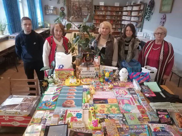 Иван Приходько: В Центрально-Городском районе Горловки продолжается акция Единой России «Коробка храбрости» Иван Приходько: В Центрально-Городском районе Горловки продолжается акция Единой России «Коробка храбрости»