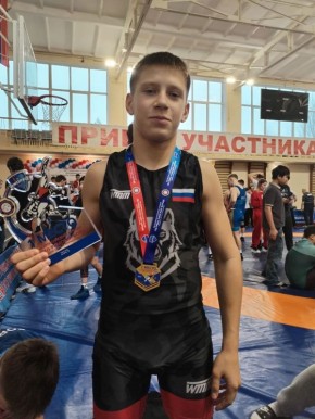  :           :  -  XXI    -     16    .....