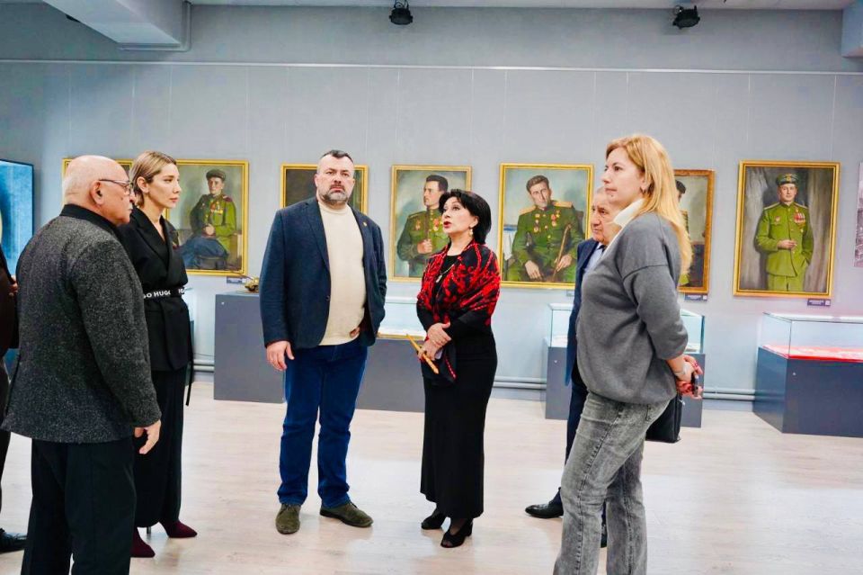 Детские рисунки из Донбасса объединили Дагестан на выставке «Скажи миру — Да, а терроризму и фашизму — Нет!» Детские рисунки из Донбасса объединили Дагестан на выставке «Скажи миру — Да, а терроризму и фашизму — Нет!»