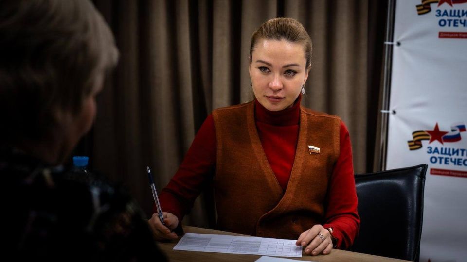 Наталья Никонорова: Сегодня на площадке республиканского отделения Фонда «Защитники Отечества» провели заключительный в этом году прием подопечных Наталья Никонорова: Сегодня на площадке республиканского отделения Фонда «Защитники Отечества» провели заключительный в этом году прием подопечных