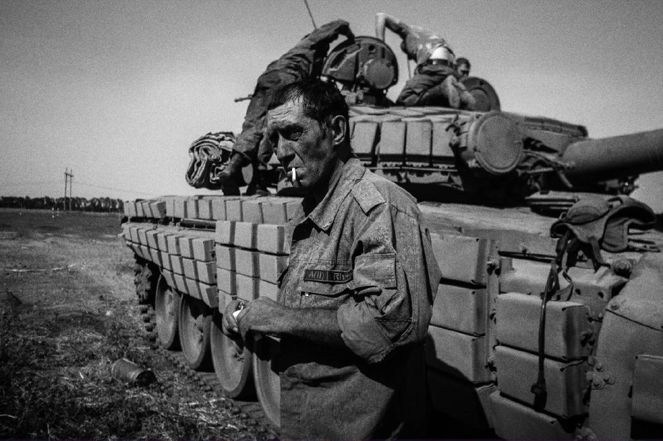 Традиции донбасской фотожурналистики, заложенные нашими талантливыми земляками – Евгением Халдеем, Григорием Навричевским, Борисом Витковым, – продолжают жить и развиваться в творчестве не менее одаренных современников Традиции донбасской фотожурналистики, заложенные нашими талантливыми земляками – Евгением Халдеем, Григорием Навричевским, Борисом Витковым, – продолжают жить и развиваться в творчестве не менее одаренных современников