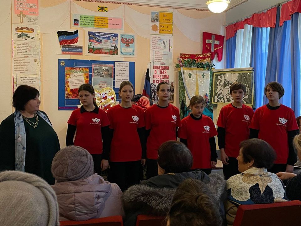 30 ноября в нашей уютной «Светлице» прошла очень душевная и важная встреча, посвящённая Дню Матери в рамках партпроекта "Женское движение Единой России" 30 ноября в нашей уютной «Светлице» прошла очень душевная и важная встреча, посвящённая Дню Матери в рамках партпроекта "Женское движение Единой России"