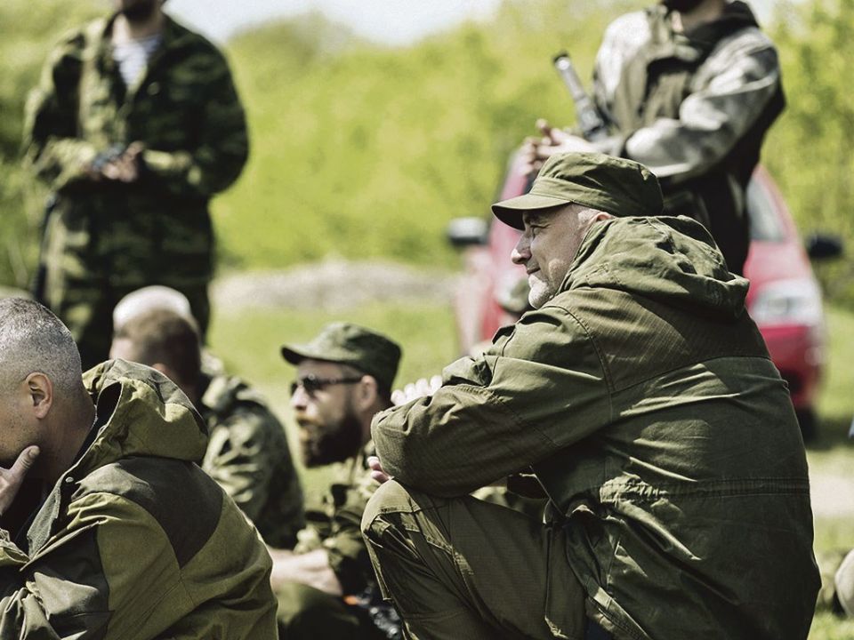 ЕВГЕНИЙ НИКОЛАЕВ, ПОЗЫВНОЙ ГАЙДУК, УВЕРЕН: «МИР НИКОГДА НЕ БУДЕТ ПРЕЖНИМ» Евгений Николаев, командир отряда «Родня» интернациональной бригады «Пятнашка», рассказал о своей новой книге, дружбе с Прилепиным, отношении к... ЕВГЕНИЙ НИКОЛАЕВ, ПОЗЫВНОЙ ГАЙДУК, УВЕРЕН: «МИР НИКОГДА НЕ БУДЕТ ПРЕЖНИМ» Евгений Николаев, командир отряда «Родня» интернациональной бригады «Пятнашка», рассказал о своей новой книге, дружбе с Прилепиным, отношении к...