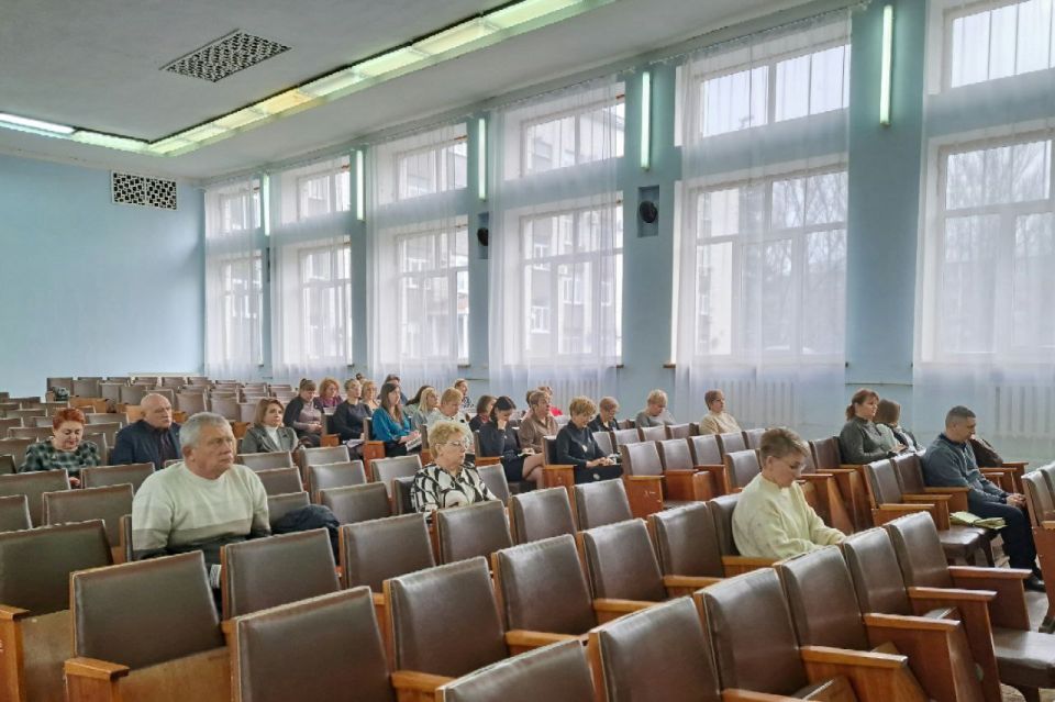 Аппаратное совещание в Администрации Шахтерского муниципального округа Аппаратное совещание в Администрации Шахтерского муниципального округа